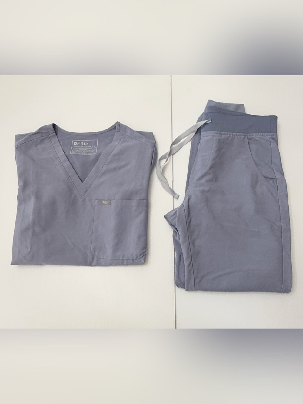 Figs Vapor Blue Scrub Set - Catarina Top Zamora Joggers Scrub Bottoms Size Small